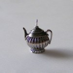 Edit_silver_teapots_0002_silver teapots 0057